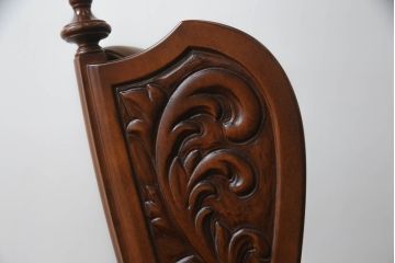 希少な絶版品　モリシゲ(MORISHIGE/森繁)　本革(レザー)　クラシカルな空間を演出する凝ったデザインが魅力の1人掛けソファ(1P、一人掛け)(定価約38万円)(R-059221)