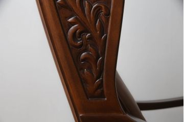 希少な絶版品　モリシゲ(MORISHIGE/森繁)　本革(レザー)　クラシカルな空間を演出する凝ったデザインが魅力の1人掛けソファ(1P、一人掛け)(定価約38万円)(R-059221)