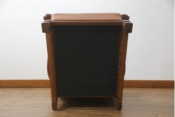 希少な絶版品　モリシゲ(MORISHIGE/森繁)　本革(レザー)　クラシカルな空間を演出する凝ったデザインが魅力の1人掛けソファ(1P、一人掛け)(定価約38万円)(R-059221)