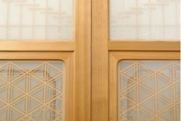 中古　美品　最高級　シンメトリーなデザインが目を引く組子入りガラス帯戸4枚セット(帯戸、引き戸、ガラス戸、建具)(R-059228)