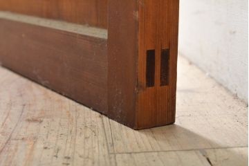 アンティーク建具　横桟付き　温かみを感じる杉材製扉(ドア、板戸、建具)(R-059230)