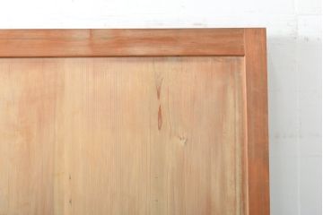 アンティーク建具　横桟付き　温かみを感じる杉材製扉(ドア、板戸、建具)(R-059230)