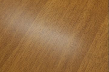 中古　KOSUGA(コスガ)　脚の位置で雰囲気の変化を楽しむことができるダイニングテーブル(定価約20万円)(4人掛け、食卓)(R-059234)
