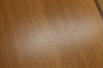 中古　KOSUGA(コスガ)　脚の位置で雰囲気の変化を楽しむことができるダイニングテーブル(定価約20万円)(4人掛け、食卓)(R-059234)