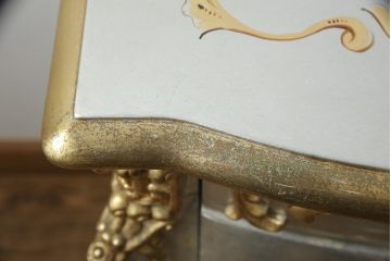 イタリアビンテージ　六本木アピス　ロココ調　シルバーゴールドの装飾がきらびやかな高級コンソールテーブル(定価約80万円)(サイドテーブル、サイドデスク、ヴィンテージ)(R-059245)