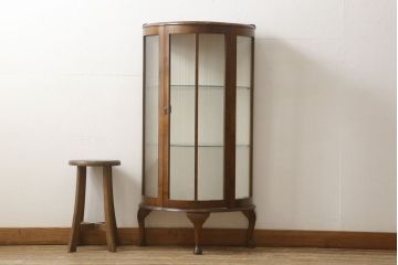 イギリスビンテージ　マホガニー材　半円形　クラシカルな佇まいが魅力的なキャビネット(飾り棚、収納棚、ガラスケース、ヴィンテージ、ハーフムーン)(R-059249)
