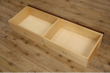 中古　美品　九州民芸家具　シックな色合いとクラシカルな佇まいが美しいブックケース(書棚、本棚、本箱、戸棚、収納棚、キャビネット)(R-059251)