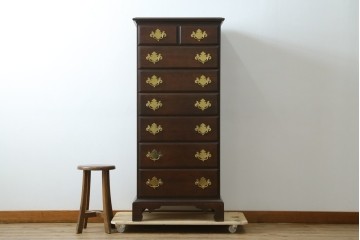 中古　美品　カナダ　ダーラム・ファニチャー(Durham Furniture)　エレガントなデザインの金具が目を引くトールチェスト　(R-059253)