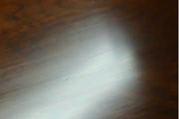 中古　美品　カナダ　ダーラム・ファニチャー(Durham Furniture)　エレガントなデザインの金具が目を引くトールチェスト　(R-059253)