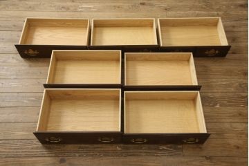 中古　美品　カナダ　ダーラム・ファニチャー(Durham Furniture)　エレガントなデザインの金具が目を引くトールチェスト(縦型チェスト、ランジェリーチェスト、引き出し)(R-059253)