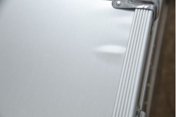 ビンテージ雑貨　和製ヴィンテージ　メンズライクな空間のアクセントにおすすめのアルミ製トランク(船トランク、収納、ディスプレイ)(R-059254)