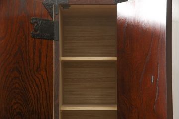 中古　美品　岩谷堂箪笥　北国2号　重厚な雰囲気の収納棚付き衣装箪笥(整理タンス、和タンス、引き出し、上下バラ売り可能)(定価約96万円)(R-059256)
