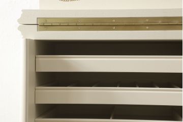 中古　超美品　松永工房　カンティーニュシリーズ　優雅な雰囲気を醸し出す縦型ジュエリーチェスト(定価約23万円)(小物収納、引き出し)(R-059258)
