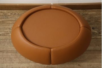 中古　美品　デセデ(de Sede)　フーゴ・デ・ロイターデザイン　DS-166　ゆったりとしたくつろぎの時間を演出する総本革張りの1人掛けリクライニングソファ&オットマンセット(レザー、スツール、1P)(定価約120万円)(R-059263)