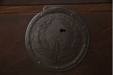 和製アンティーク　杢目の良い前面欅(ケヤキ)材　丁度良いサイズ感が魅力的な仙台箪笥(和タンス、衣装たんす、収納箪笥、整理箪笥、引き出し)(R-059265)
