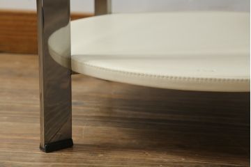 中古　美品　Poltrona Frau(ポルトローナフラウ)　Carlo Colombo(カルロ・コンボ)デザイン　TAVOLO REGOLO(タボロ レゴロ)　異素材の組み合わせがスタイリッシュな雰囲気を高めるサイドテーブル(ラウンドテーブル、コーヒーテーブル、ローテーブル)(定価約30万円)(R-059267)