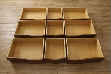 中古　美品　DREXEL HERITAGE(ドレクセルヘリテイジ)　Touraine(ツーレイン)　エレガントな雰囲気が魅力的なチェスト(定価約49万円)(サイドボード、引き出し)(R-059269)