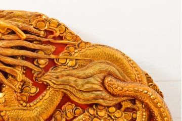 ヴィンテージ家具　超激レア!!　中国美術　王座デザイン　皇帝　黄金に輝く龍の彫刻が高貴な雰囲気を高める3人掛けソファ(ソファベンチ、3P、ビンテージ、チェア、イス、椅子)(R-059282)