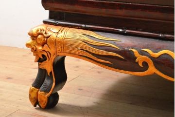 ヴィンテージ家具　超激レア!!　中国美術　王座デザイン　皇帝　黄金に輝く龍の彫刻が高貴な雰囲気を高める3人掛けソファ(ソファベンチ、3P、ビンテージ、チェア、イス、椅子)(R-059282)
