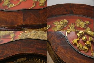 ヴィンテージ家具　超激レア!!　中国美術　王座デザイン　皇帝　まるで美術品のよう、黄金に輝く龍の彫刻が魅力的なセンターテーブル(コーヒーテーブル、ローテーブル、リビングテーブル、ビンテージ)(R-059283)
