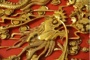 ヴィンテージ家具　超激レア!!　中国美術　王座デザイン　皇帝　まるで美術品のよう、黄金に輝く龍の彫刻が魅力的なセンターテーブル(コーヒーテーブル、ローテーブル、リビングテーブル、ビンテージ)(R-059283)