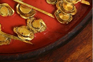 ヴィンテージ家具　超激レア!!　中国美術　王座デザイン　皇帝　まるで美術品のよう、黄金に輝く龍の彫刻が魅力的なセンターテーブル(コーヒーテーブル、ローテーブル、リビングテーブル、ビンテージ)(R-059283)