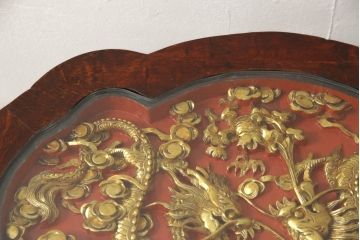 ヴィンテージ家具　超激レア!!　中国美術　王座デザイン　皇帝　まるで美術品のよう、黄金に輝く龍の彫刻が魅力的なサイドテーブル(コーヒーテーブル、ナイトテーブル、花台、電話台、ビンテージ)(R-059284)