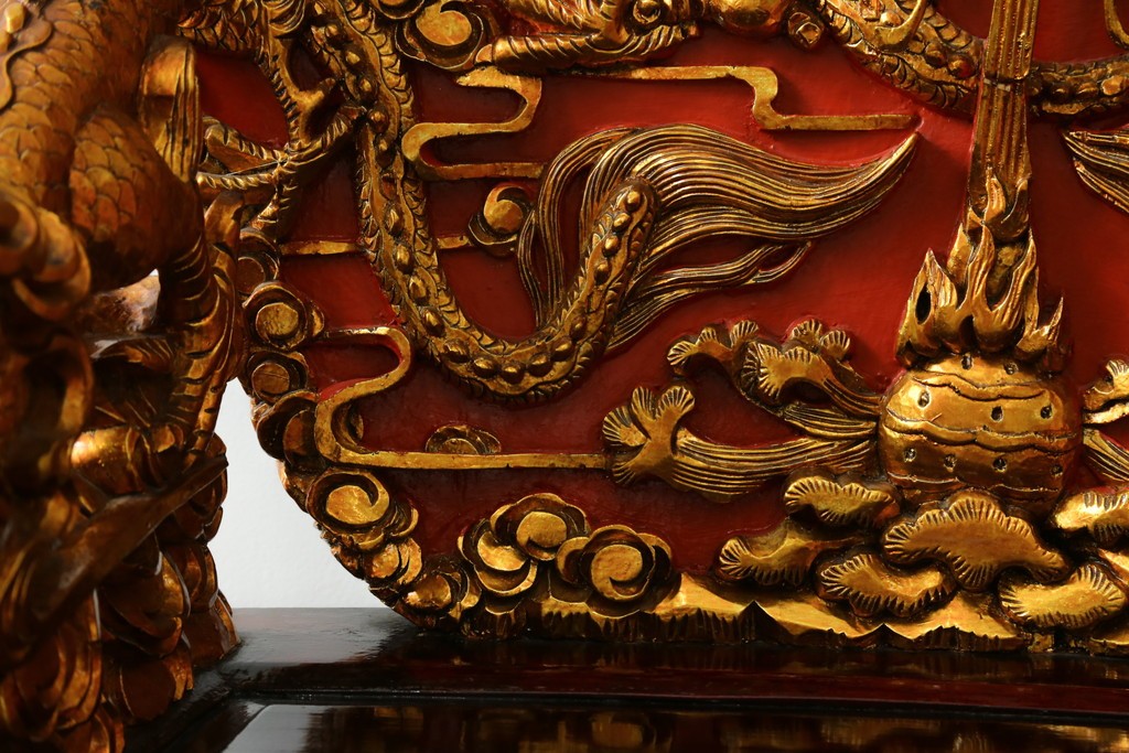ヴィンテージ家具　超激レア!!　中国美術　皇帝・王座デザイン　黄金に輝く龍の彫刻が高貴なチェア　(R-059286)