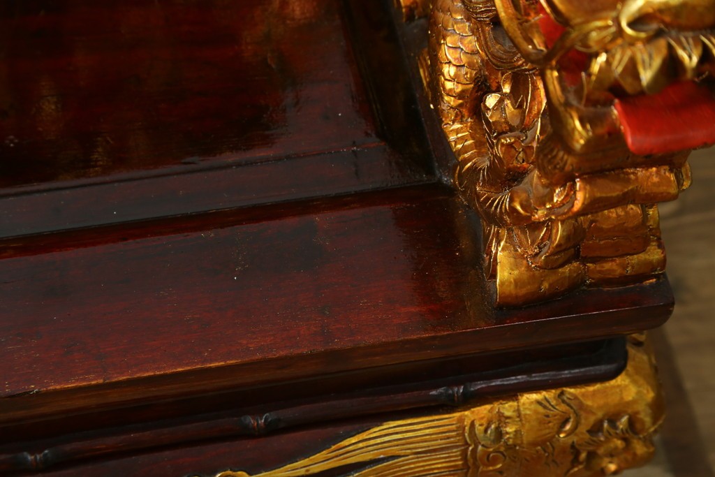 ヴィンテージ家具　超激レア!!　中国美術　皇帝・王座デザイン　黄金に輝く龍の彫刻が高貴なチェア　(R-059286)
