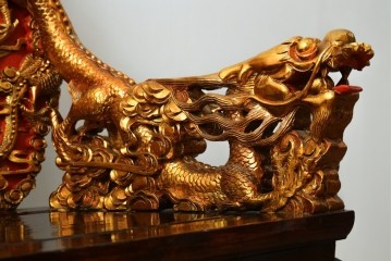 ヴィンテージ家具　超激レア!!　中国美術　皇帝・王座デザイン　黄金に輝く龍の彫刻が高貴なチェア　(R-059286)
