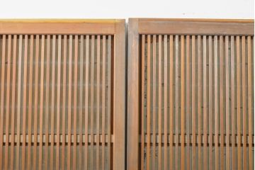アンティーク建具　昭和初期　高級品!　幅狭タイプ　和の雰囲気を高める裏障子付き格子戸4枚セット(帯ガラス戸、引き戸、障子戸、建具)(R-059288)