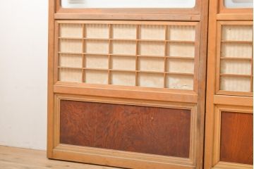 アンティーク建具　昭和初期　高級品!　幅狭タイプ　和の雰囲気を高める裏障子付き格子戸4枚セット(帯ガラス戸、引き戸、障子戸、建具)(R-059288)