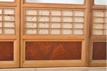 アンティーク建具　昭和初期　高級品!　幅狭タイプ　和の雰囲気を高める裏障子付き格子戸4枚セット(帯ガラス戸、引き戸、障子戸、建具)(R-059288)