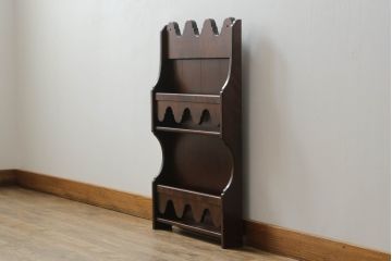 中古　美品　松本民芸家具　クラシカルで華やかな印象のウォールラック(壁掛けラック、吊り棚、レターホルダー)(R-059311)