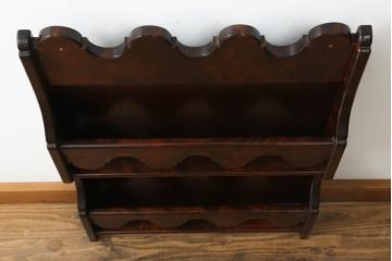 中古　美品　松本民芸家具　クラシカルで華やかな印象のウォールラック(壁掛けラック、吊り棚、レターホルダー)(R-059311)