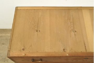 和製アンティーク　大正昭和初期　前面欅材(ケヤキ材)　上手物!!銅製の金具と横桟が魅力的な造りの良いローボード(テレビ台、テレビボード、リビングボード、ローチェスト、引き出し)(R-059314)