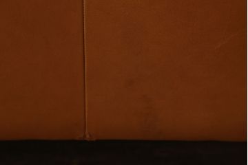 中古　美品　希少な絶版品　モリシゲ(MORISHIGE/森繁)　本革(レザー)　クラシカルな空間を演出する凝ったデザインが魅力の3人掛けソファ(三人掛け、3P)(定価約80万円)(R-059321)