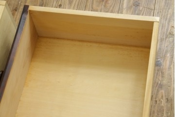 中古　美品　北海道民芸家具　上品な佇まいが魅力的なチェスト　(R-059336)
