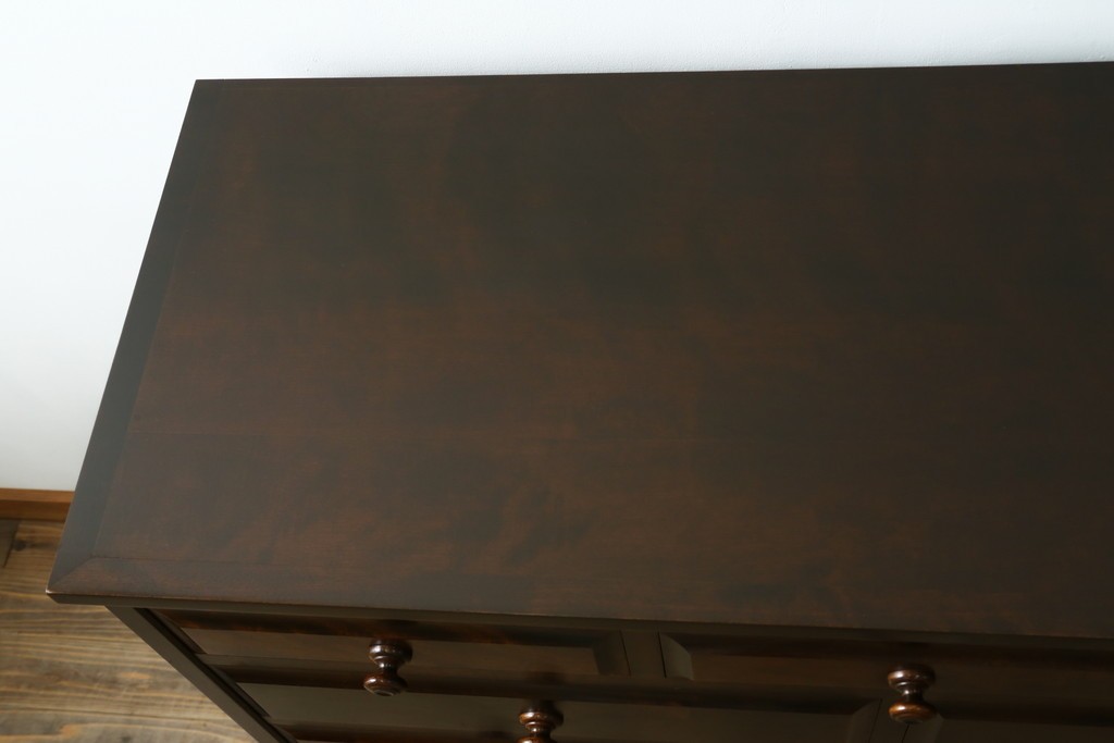 中古　美品　北海道民芸家具　上品な佇まいが魅力的なチェスト　(R-059336)