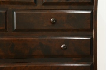 中古　美品　北海道民芸家具　上品な佇まいが魅力的なチェスト　(R-059336)