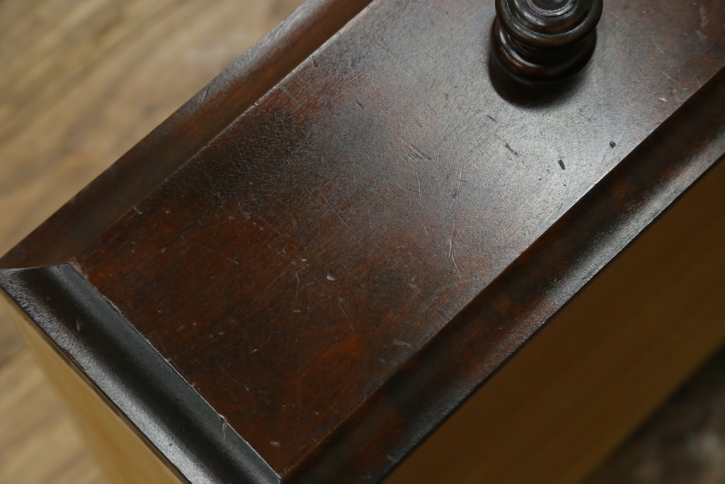 中古　美品　北海道民芸家具　上品な佇まいが魅力的なチェスト　(R-059336)