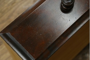中古　美品　北海道民芸家具　上品な佇まいが魅力的なチェスト　(R-059336)