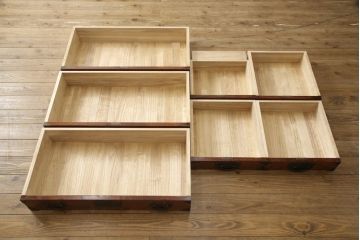 中古　美品　岩谷堂箪笥　風格のある佇まいが魅力的な衣装箪笥(収納タンス、和箪笥、整理箪笥、引き出し)(R-059337)