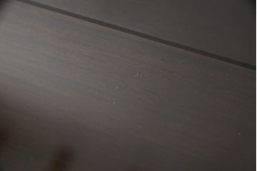 中古　美品　大阪唐木指物　翠峰六作　漆塗り　紫檀(シタン)材　ガラス天板付き　細やかな牡丹の彫りこみが魅力的な座卓(定価約140万円)(ローテーブル)(R-059339)