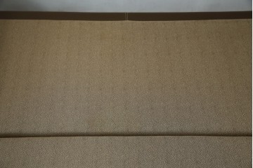 中古　イタリア家具　総本革(ボルボネーゼ)　rossi di albizzate(ロッシディアルビザーテ)　高級感と洗練されたデザインが魅力のベッドフレーム(クイーンサイズ)　定価約152万円相当　(R-059350)