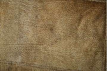 中古　イタリア家具　総本革(ボルボネーゼ)　rossi di albizzate(ロッシディアルビザーテ)　高級感と洗練されたデザインが魅力のベッドフレーム(クイーンサイズ)　定価約152万円相当　(R-059350)