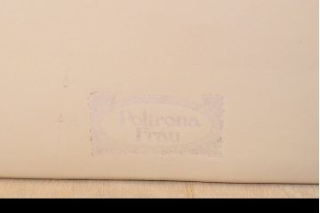 希少!!　中古　Poltrona Frau(ポルトローナフラウ)　EDOARDO(エドアル)　優雅なひと時を過ごせる総本革1人掛けソファ(レザーソファ、1P、一人掛け)(定価約88万円)(R-059358)
