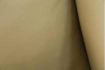 希少!!　中古　Poltrona Frau(ポルトローナ・フラウ)　EDOARDO(エドアル)　優雅なひと時を過ごせる総本革1人掛けソファ　定価約88万円　(R-059358)