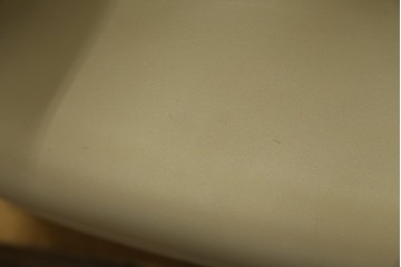 希少!!　中古　Poltrona Frau(ポルトローナ・フラウ)　EDOARDO(エドアル)　優雅なひと時を過ごせる総本革1人掛けソファ　定価約88万円　(R-059358)