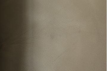 希少!!　中古　Poltrona Frau(ポルトローナフラウ)　EDOARDO(エドアル)　優雅なひと時を過ごせる総本革1人掛けソファ(レザーソファ、1P、一人掛け)(定価約88万円)(R-059359)
